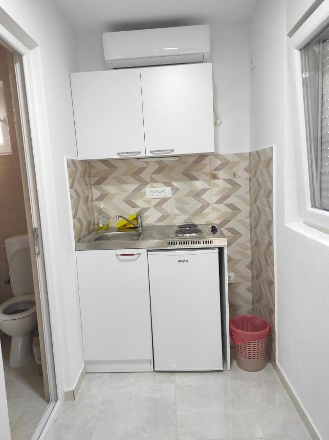 Apartmani Ceca 012 Sutomore Exterior photo